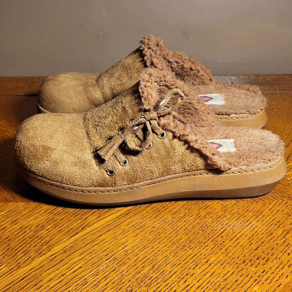 Women's Tan Suede Clog Mules with Faux Fur Lining SZ 8M